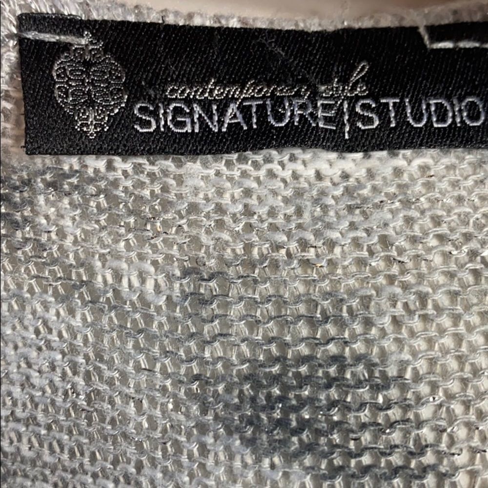 Signatures Style Butterfly Knit Top size: M - Picture 5 of 6